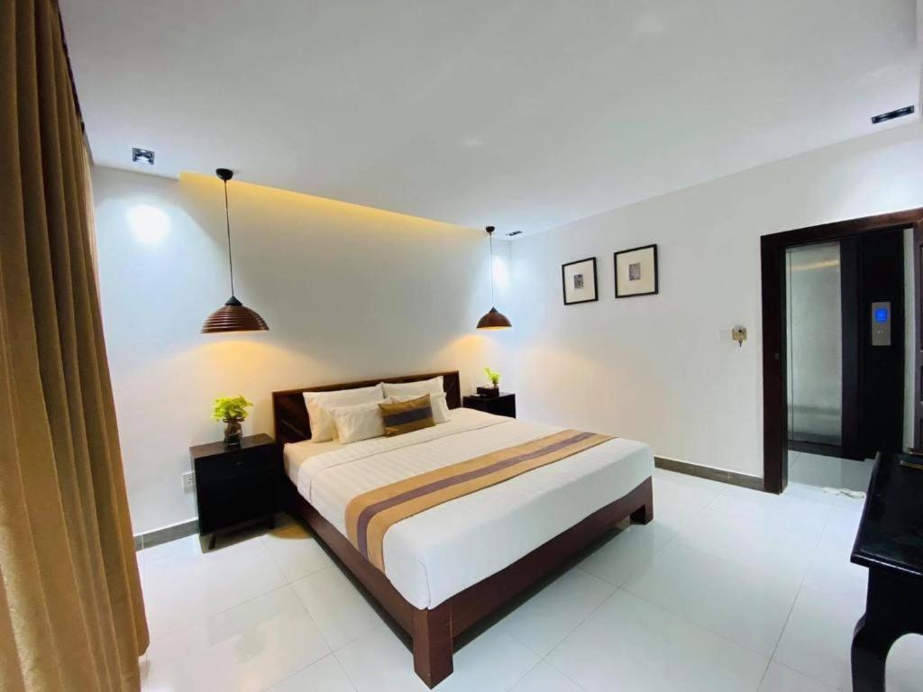 Reasmey Cheanich Hotel Kampong Cham Exterior photo