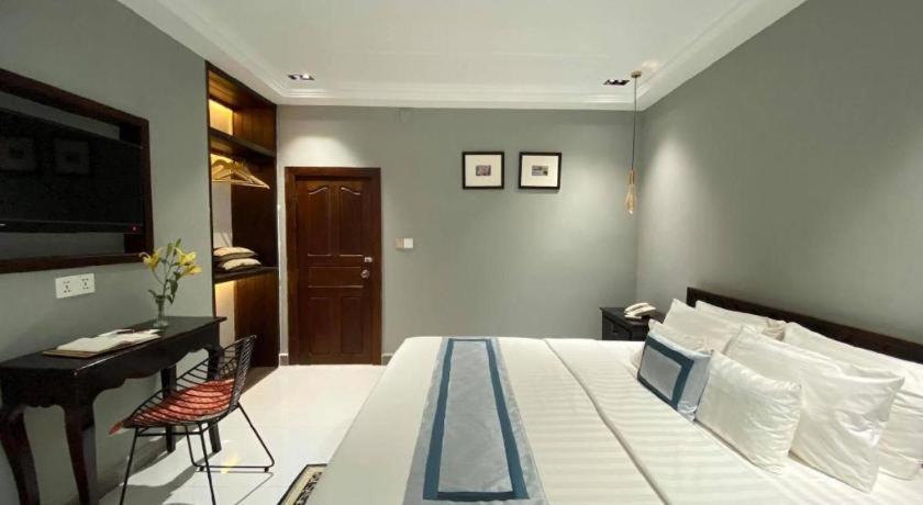 Reasmey Cheanich Hotel Kampong Cham Exterior photo